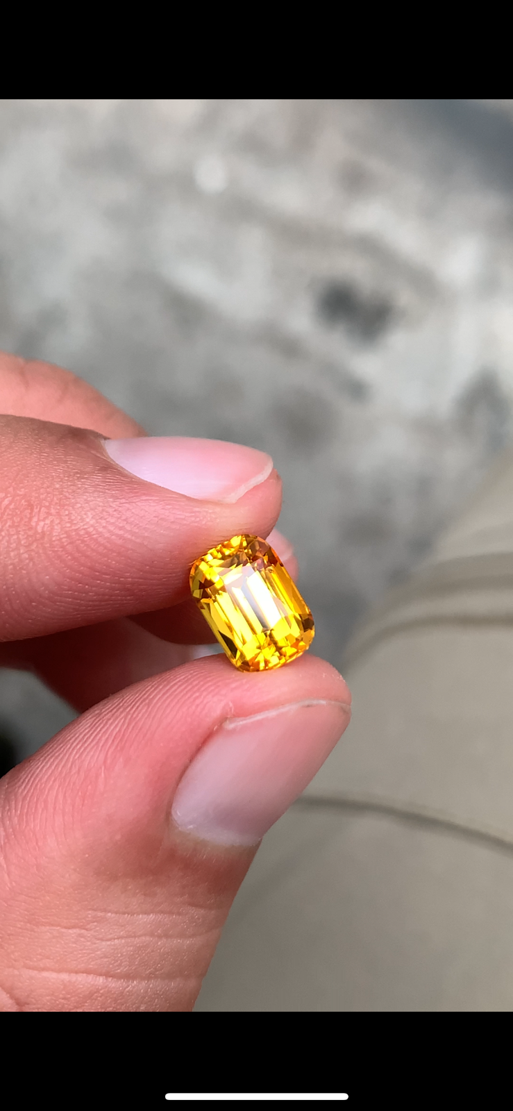 4.20ct Cushion sapphire image 3 of 5
