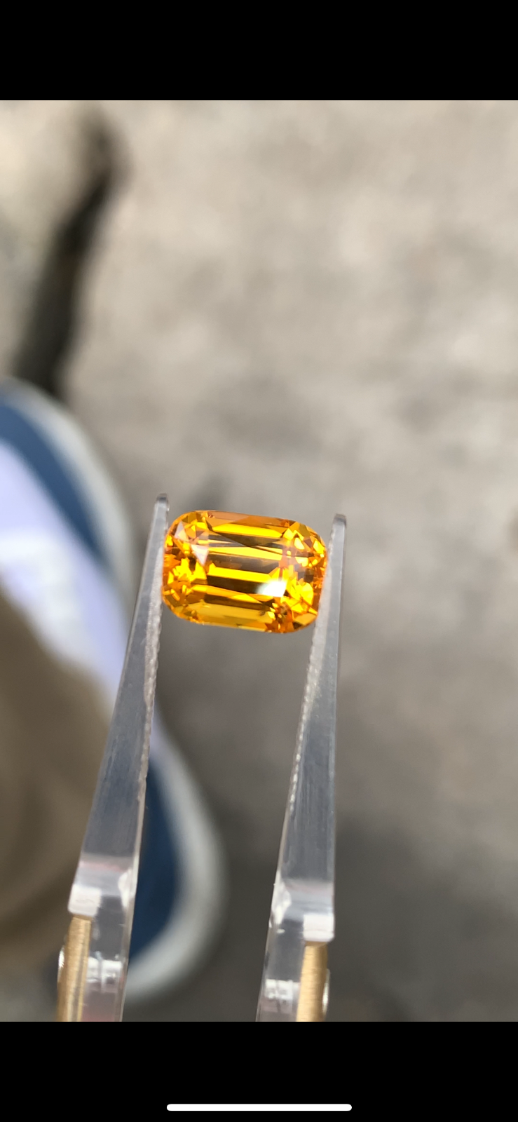 4.20ct Cushion sapphire image 5 of 5
