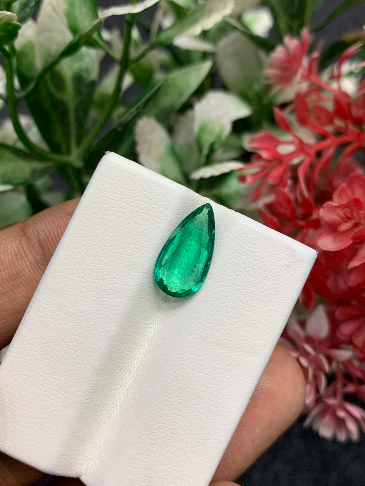 2.60ct Pear emerald image 3 of 5