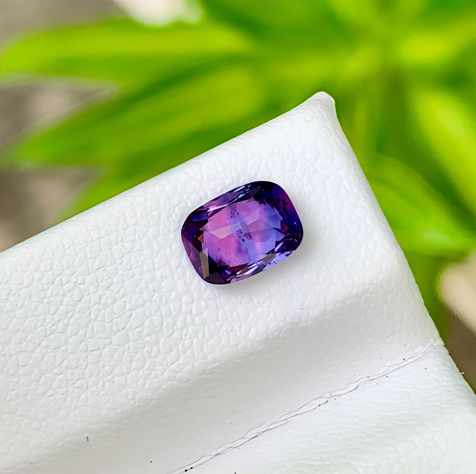 1.22ct cushion sapphire image 3 of 3