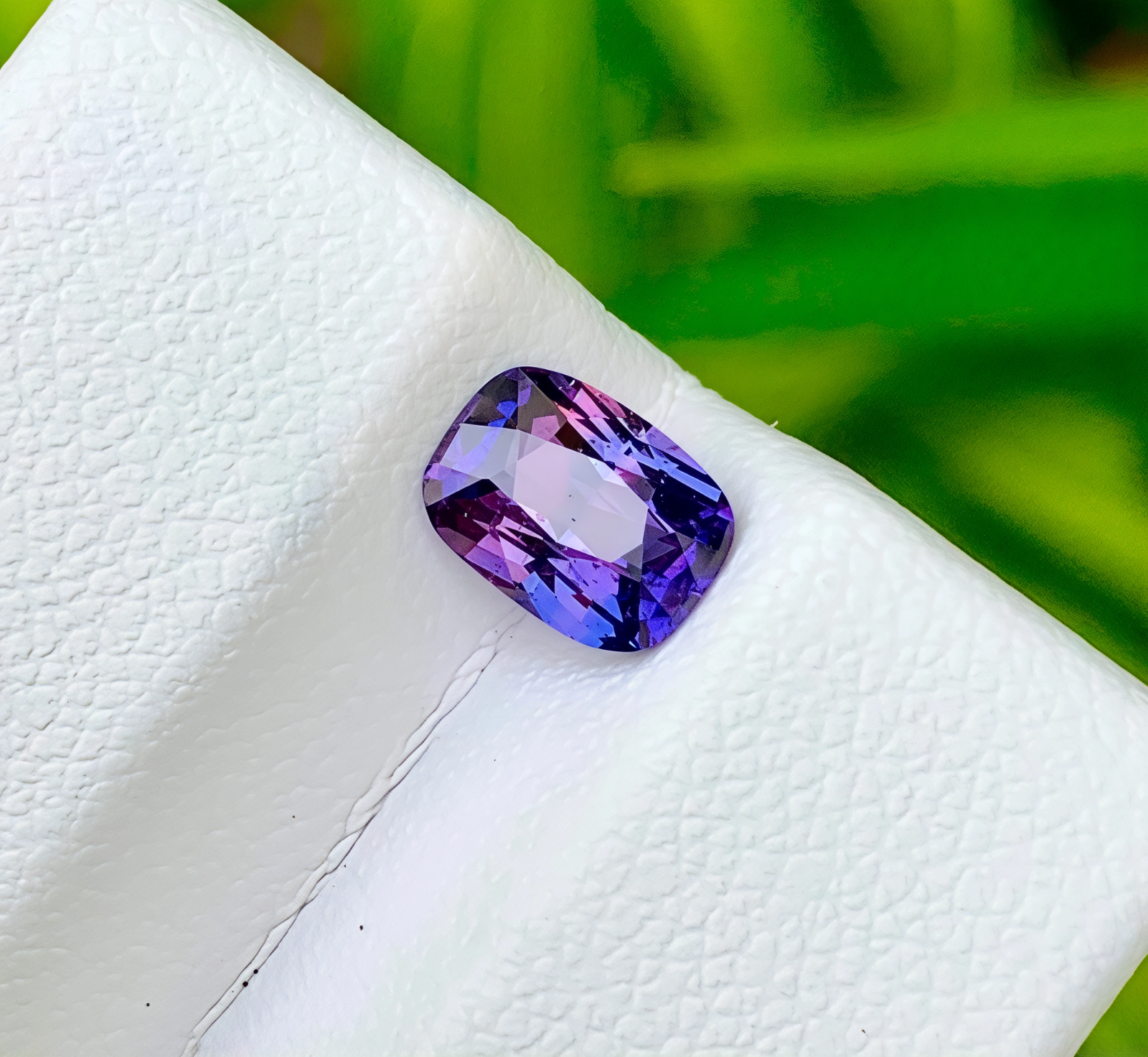 1.22ct cushion sapphire image 2 of 3