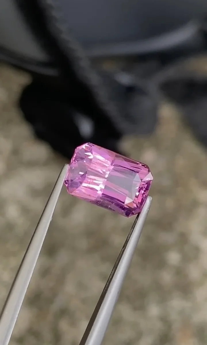 3.50ct spinel image 2 of 2